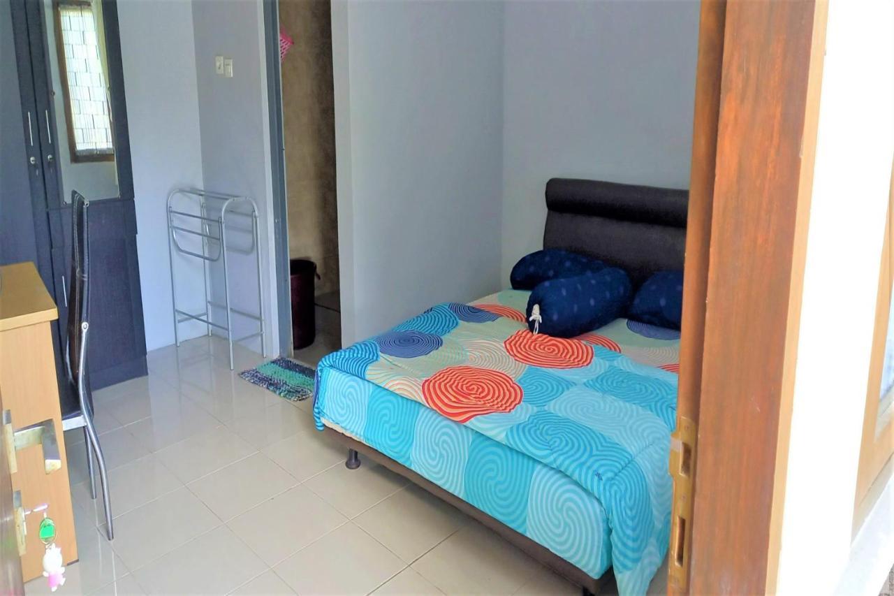 Nabila Syar'I Guest House Padalarang Exterior foto